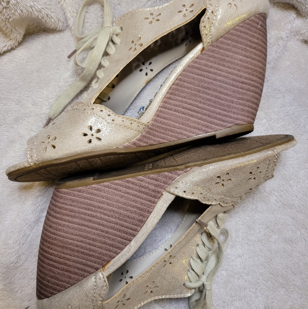 Womens size 9 wedge summer sandals